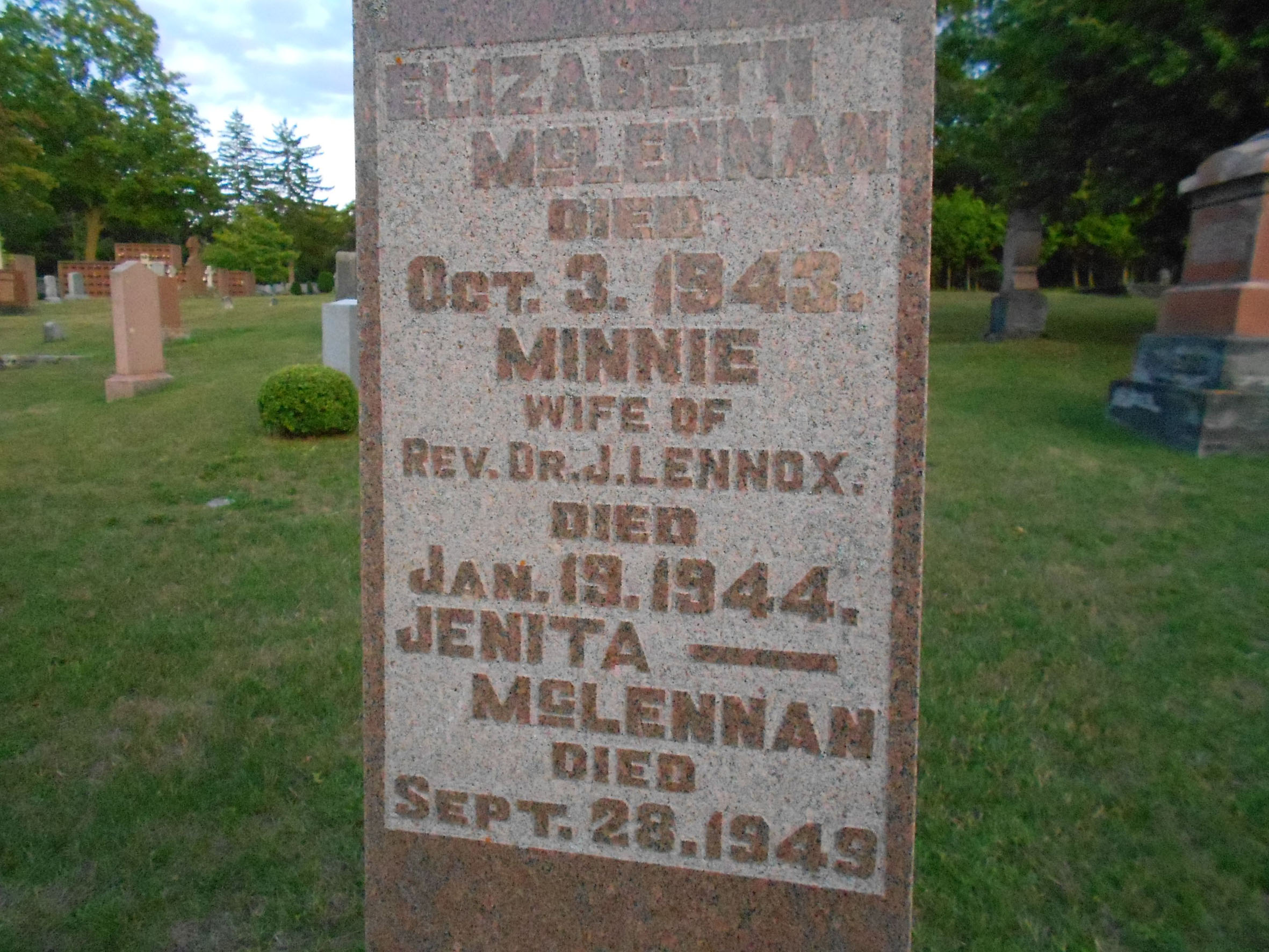 Photo of headstones/Elizabeth McLennan died 1943 MI Barrie Union Cemetery, Simcoe, Ontario